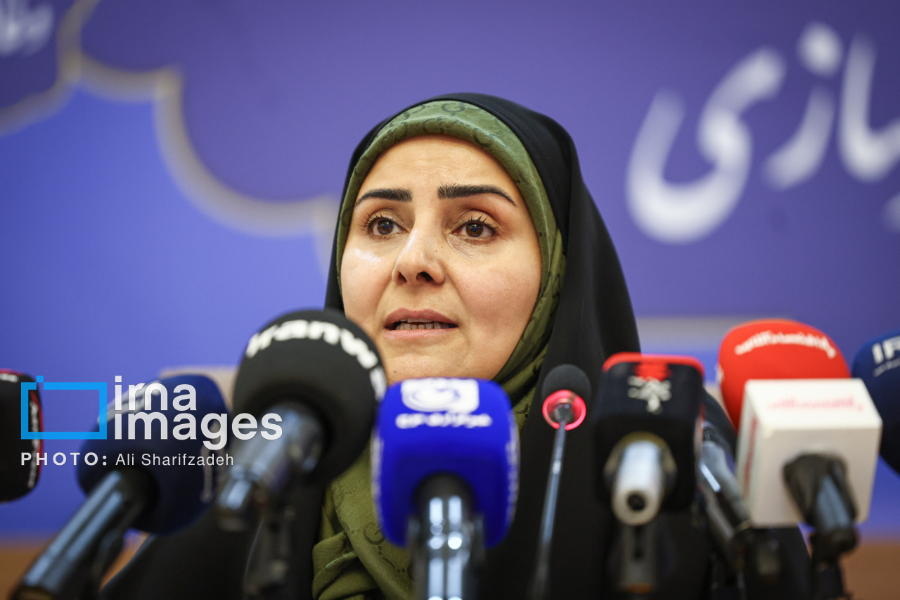 وزیر راه و شهرسازی: کلنگ جدید بر زمین نمی زنیم مگر منابع آن مشخص باشد