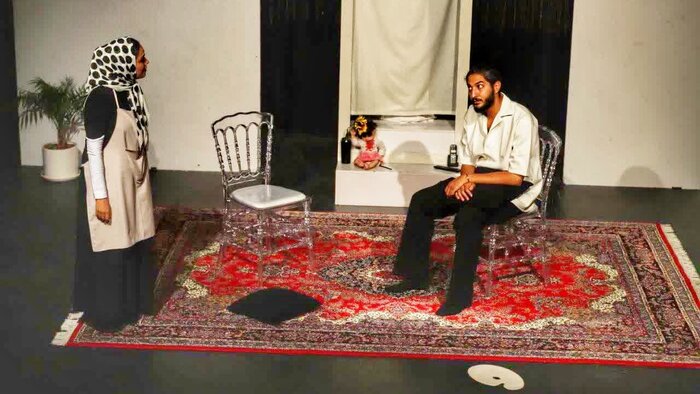 نمایش «فوگ» با محوریت خانواده و فرزندآوری در قم روی صحنه رفت نمایش «فوگ» با محوریت خانواده و فرزندآوری در قم روی صحنه رفت