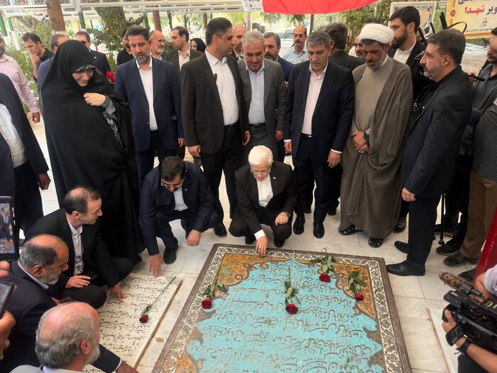 معاون اول رئیسجمهور وارد قم شد معاون اول رئیسجمهور وارد قم شد