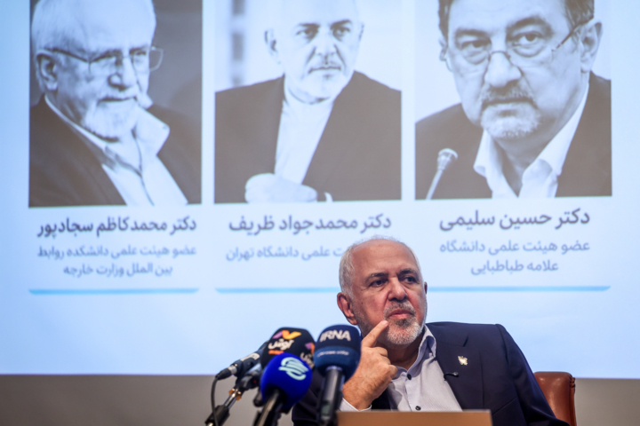 ظریف: باید از موضع خودباوری با جهان تعامل کنیم، نه ضعف و نه تقابل پرهزینه