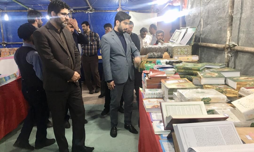 نمایشگاه کتاب و علوم قرآنی در دیر گشایش یافت نمایشگاه کتاب و علوم قرآنی در دیر گشایش یافت