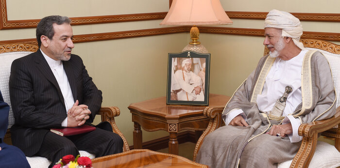 Замглавы МИД Ирана провел встречу с главой МИД Омана