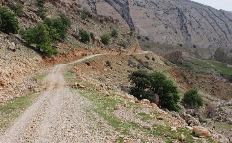 جاده آبشار شوی دزفول ریزش برداری شد