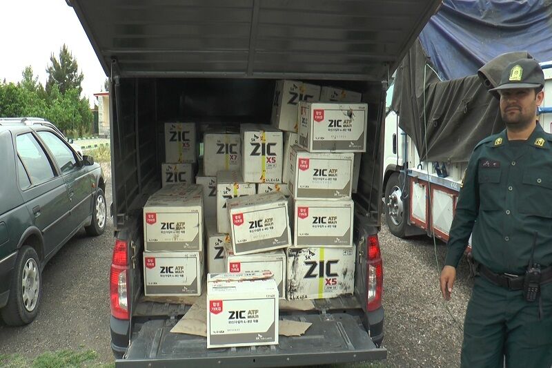 کشف یک میلیارد و 70 میلیون تومان کالای قاچاق در عجب شیر
کشف یک میلیارد و 70 میلیون تومان کالای قاچاق در عجب شیر