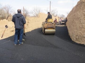 ۱۱ هزار خانوار روستایی آذربایجان‌غربی از مسیر آسفالته بهره مند هستند