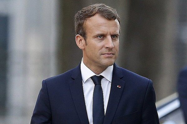 Suivisme américain : ni l’indépendance politique, ni judicaire, Macron n’épargne rien !