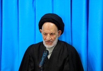 نماینده ولی فقیه: اراده ها در مقابل جنگ روانی باید قوی باشد