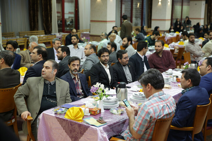 افطاری قرارگاه رسانه ای خراسان رضوی