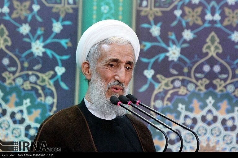 ڈیل آف سنچری مسئلہ فلسطین کا حل نہیں: ایرانی امام جمعہ ڈیل آف سنچری مسئلہ فلسطین کا حل نہیں: ایرانی امام جمعہ