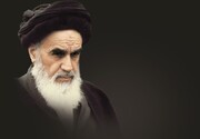 امام خمینی (ره) در عصر غربت معنویت و اخلاق قیام کرد