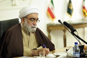 امام جمعه شهید کازرون قربانی گمراهی فریب خوردگان شد