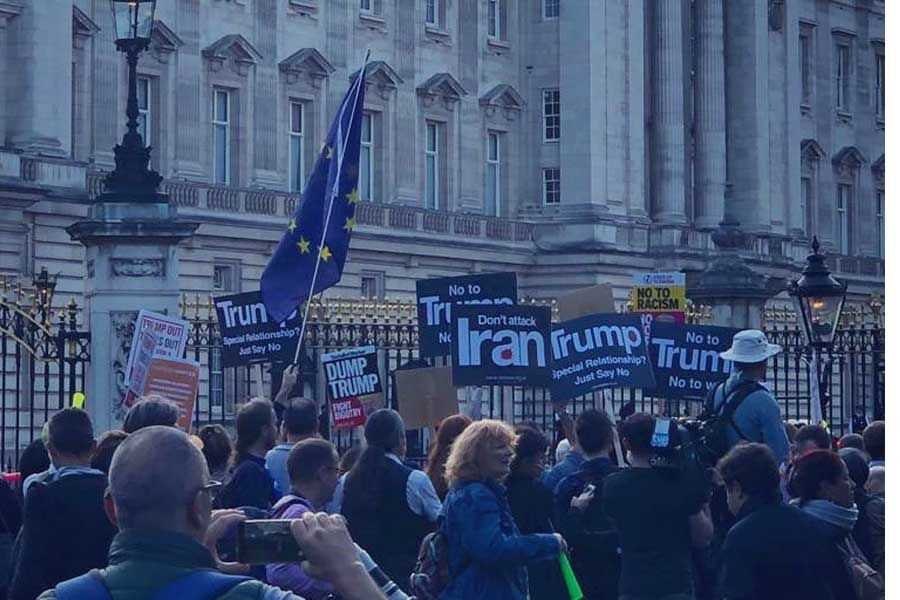 معترضان به سیاست‌های ضدایرانی ترامپ در لندن تجمع کردند 