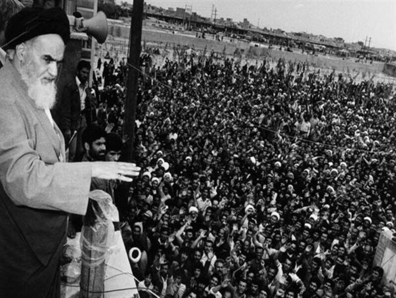 Imam Khomeini praised by great minds