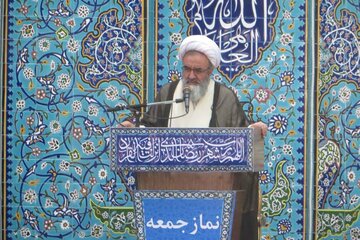 امام جمعه مراغه: عقب نشینی آمریکا از مواضع خصمانه به دلیل توان دفاعی کشورمان است