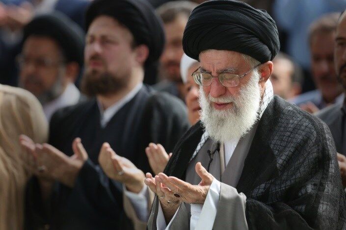 فلسطین سے غداری سعودی اور بحرینی حکام کو لے ڈوبے گی: آیت اللہ خامنہ ای فلسطین سے غداری سعودی اور بحرینی حکام کو لے ڈوبے گی: آیت اللہ خامنہ ای