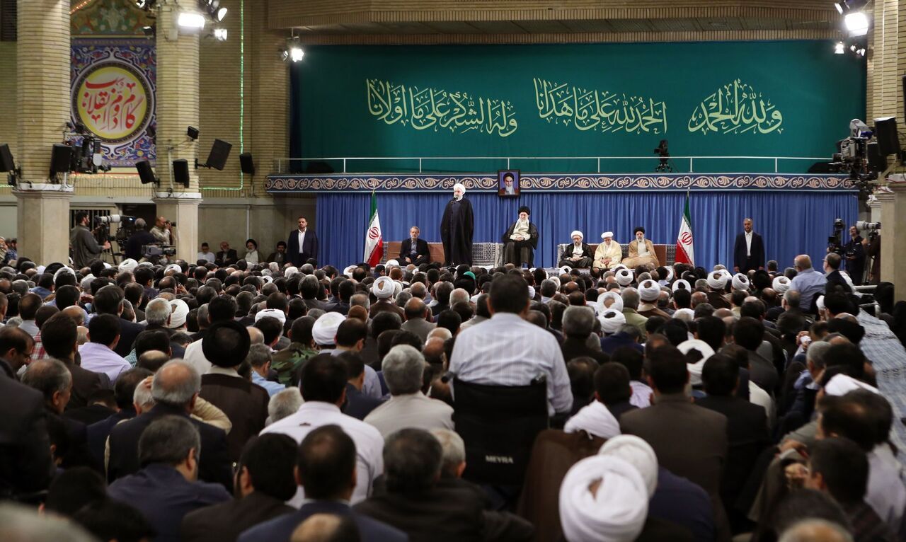 جوانوں دیکھیں گے کہ فلسطین اپنے عوام کو واپس آئے گا: آیت اللہ خامنہ ای جوانوں دیکھیں گے کہ فلسطین اپنے عوام کو واپس آئے گا: آیت اللہ خامنہ ای