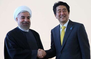 ژاپن تایمز: سفر آبه به تهران باعث صلح و ثبات در خاورمیانه می شود