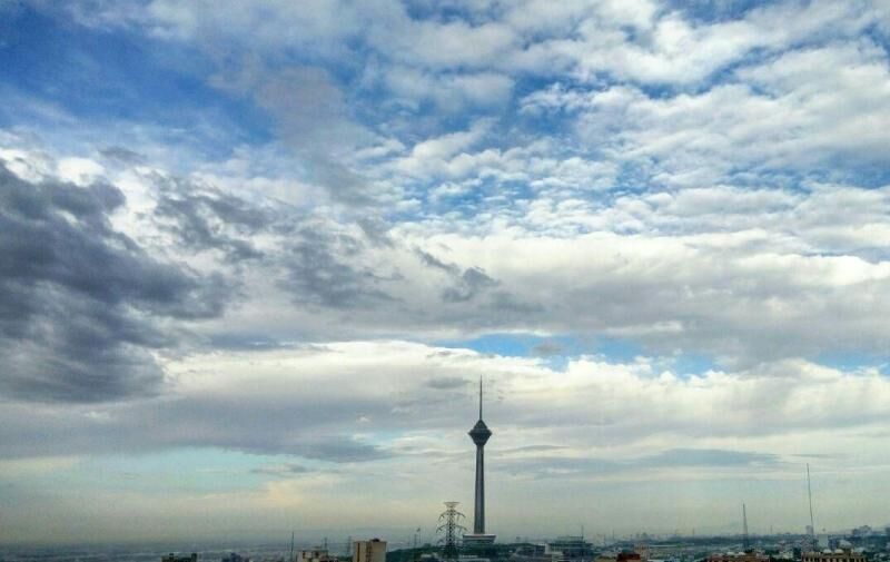 آسمان استان تهران ابری همراه با وزش باد پیش بینی می شود