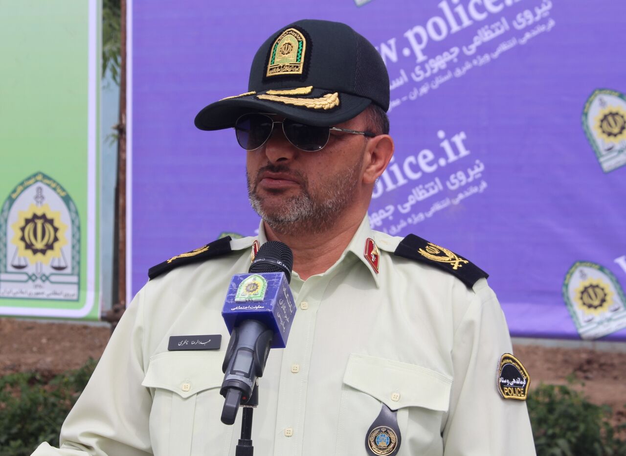 ۳۷۰ کیلوگرم تریاک در ورامین کشف شد
۳۷۰ کیلوگرم تریاک در ورامین کشف شد
