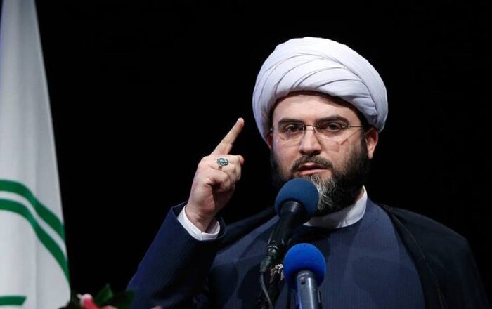 پانزده خرداد نماد قیام برای خدا است