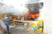 آتش سوزی کارگاه بسته بندی خرما در شادگان پس از چهار ساعت مهار شد