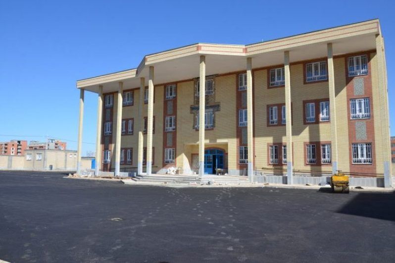 منطقه آزاد چابهار ساخت ۱۳ مدرسه را آغاز کرد