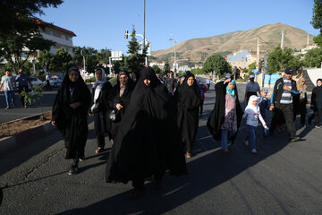 همایش بزرگ پیاده روی خانوادگی در سنندج