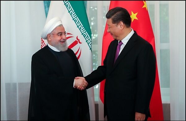 ایران اور چینی صدور کی شنگھائی اجلاس کے موقع پر ملاقات ایران اور چینی صدور کی شنگھائی اجلاس کے موقع پر ملاقات