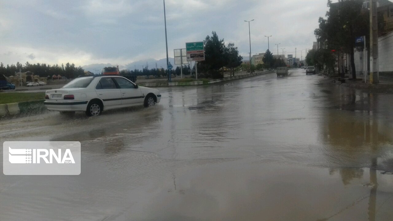 بیش از ۲۰ معبر در مشهد دچار آب افتادگی شد