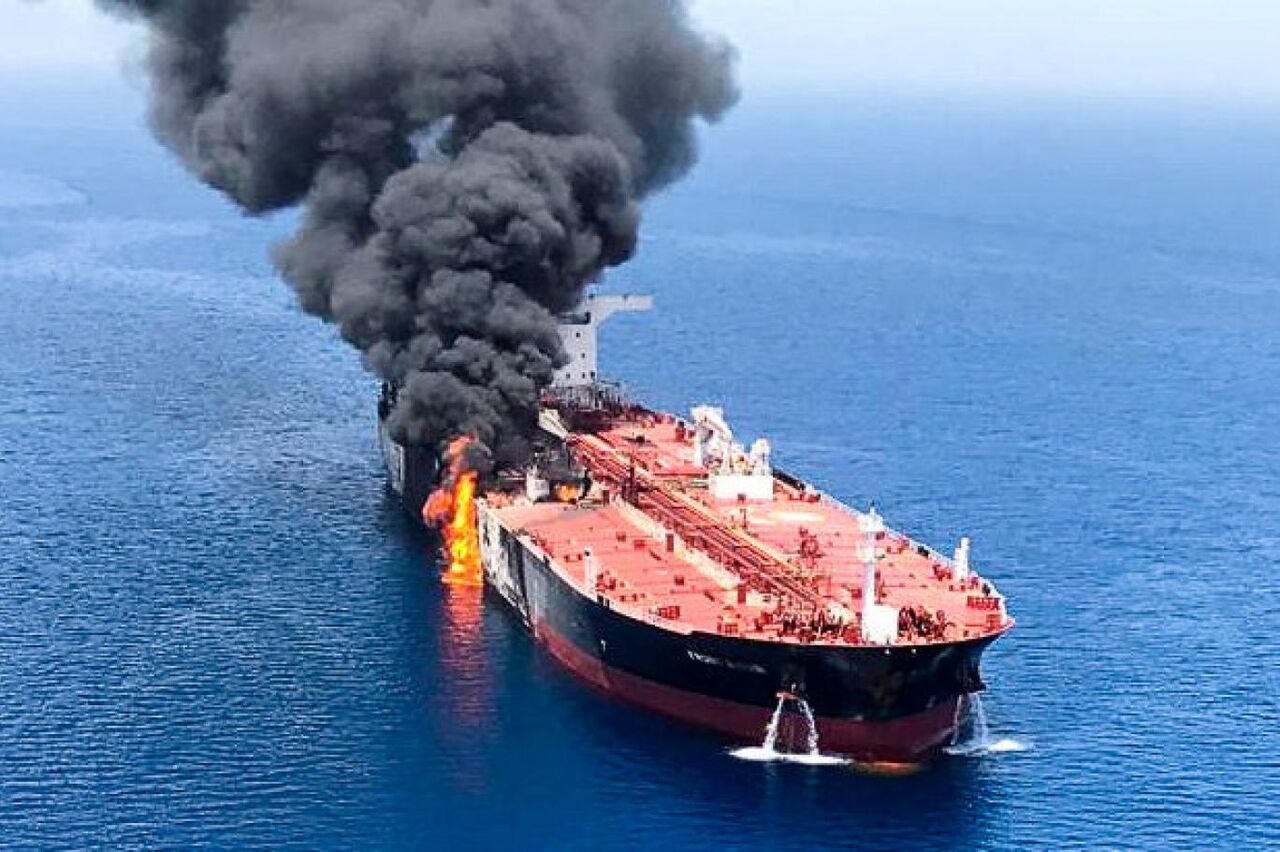 معاون انستیتوی روابط استراتژیک فرانسه ادعای دست داشتن ایران در حمله به کشتی های نفتی را رد کرد