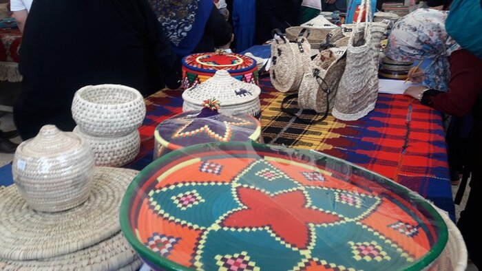 فرماندار : بازارچه دست افرینه های هنری را در دهلران دایر کنید