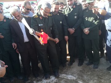 کار ساخت و تعمیر ۵۰۲ واحد مسکونی سیل زده در دشت آزادگان و هویزه خوزستان آغاز شد
