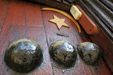 کلون و کوبه درب های قدیمی در بافت تاریخی بوشهر