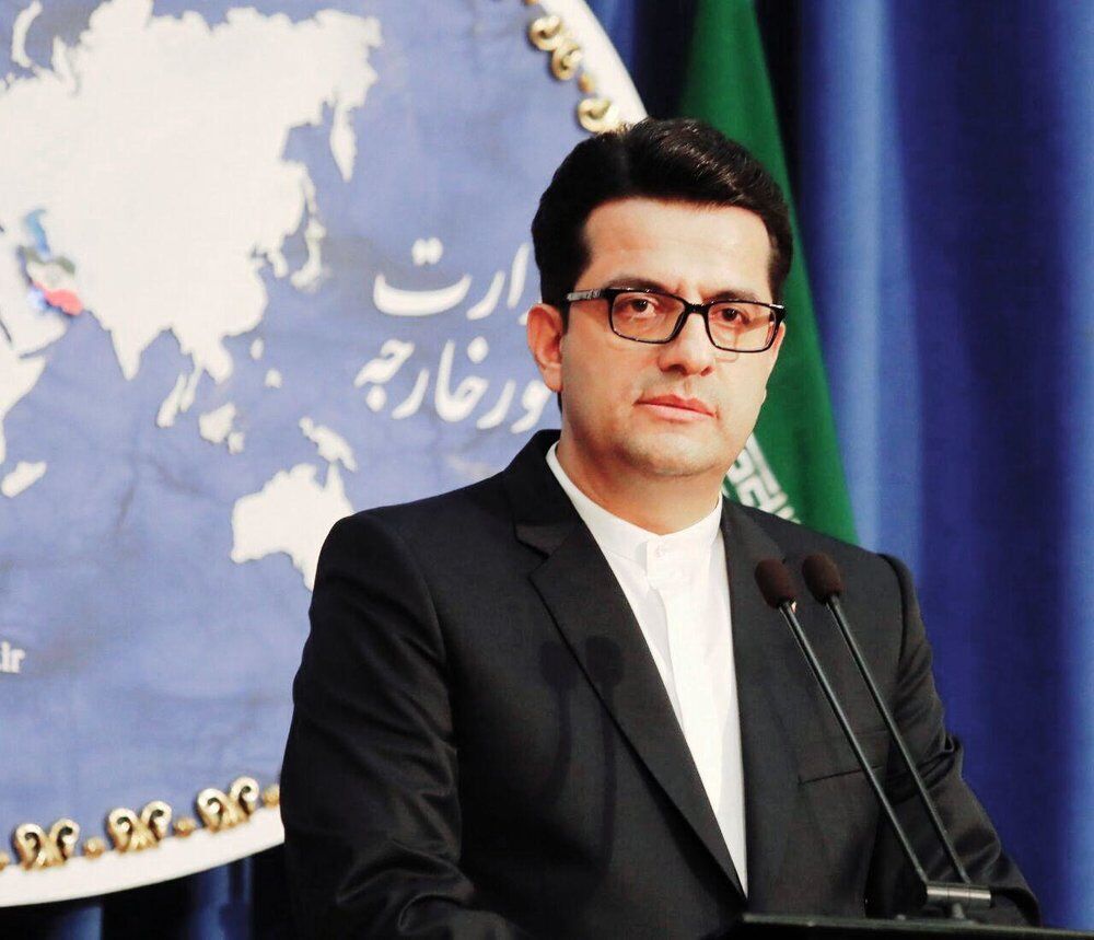 الشعب الإيراني يرد على الدبلوماسية بالدبلوماسية وعلى الحرب بالدفاع القاطع
الشعب الإيراني يرد على الدبلوماسية بالدبلوماسية وعلى الحرب بالدفاع القاطع