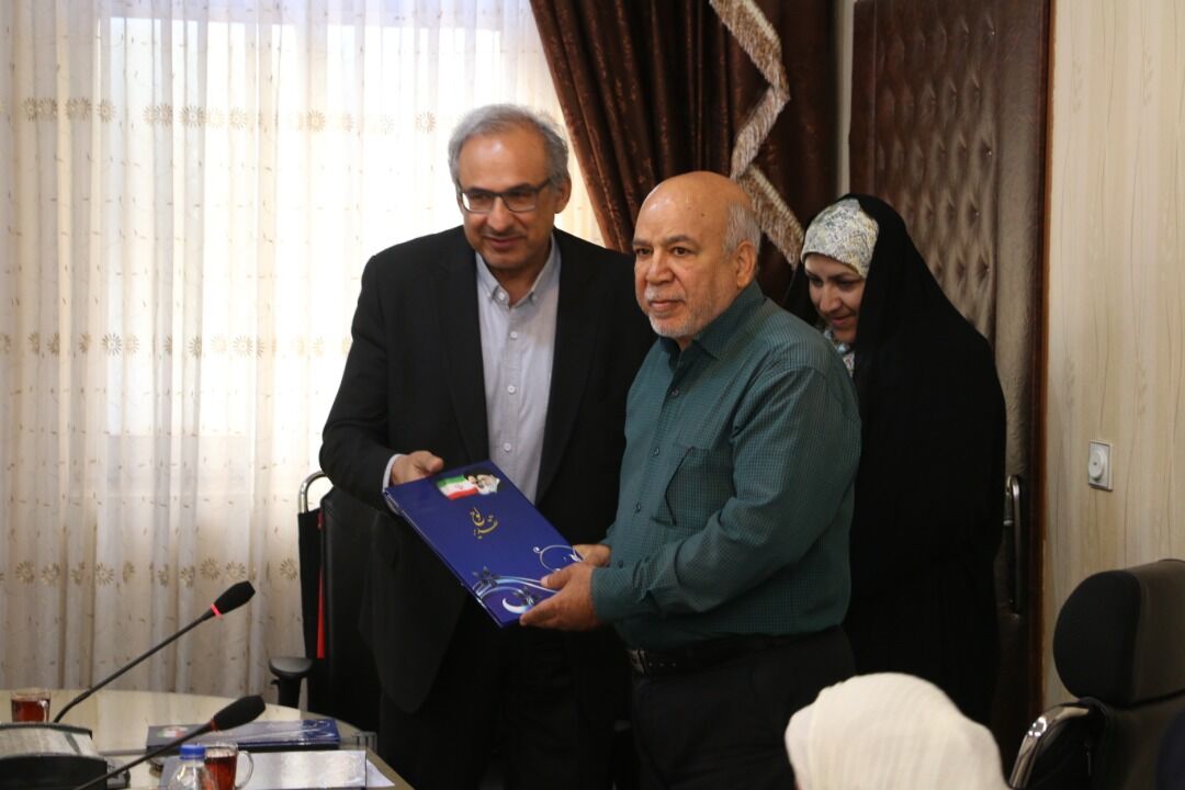 کرمان گنجینه ای گرانبها از تاریخ و فرهنگ است کرمان گنجینه ای گرانبها از تاریخ و فرهنگ است