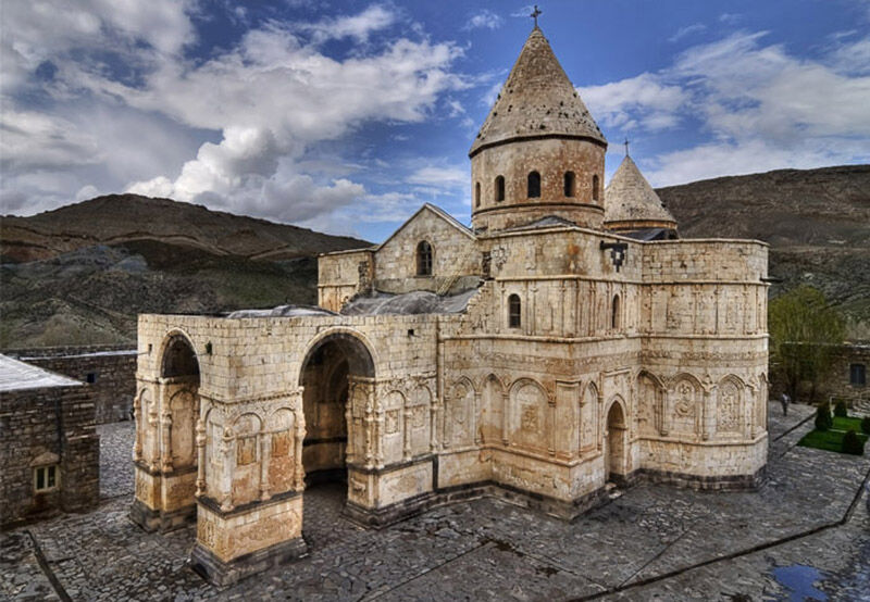 Qara Kelisa im Herzen der iranischen Gebirge