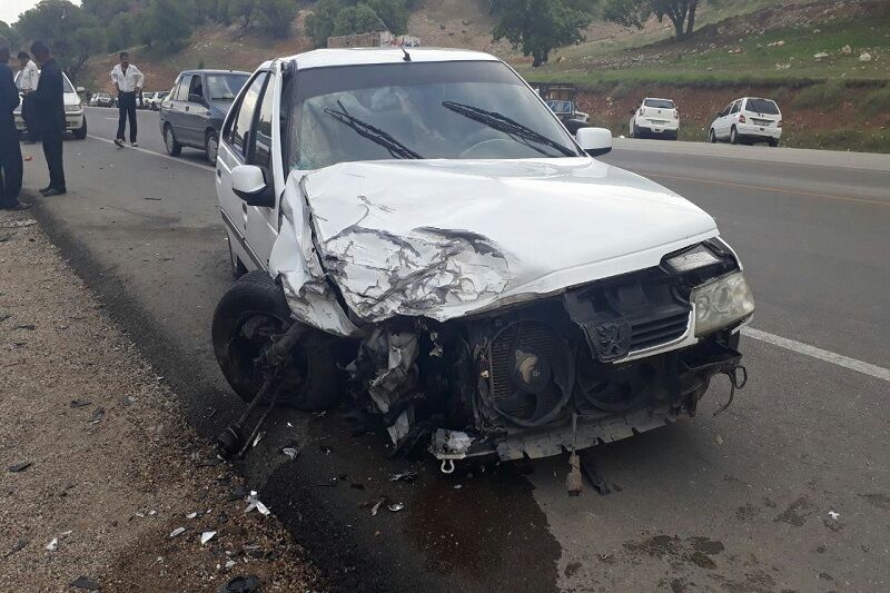 تصادف سه خودرو در جاده یاسوج به اصفهان ۱۲ مصدوم برجا گذاشت