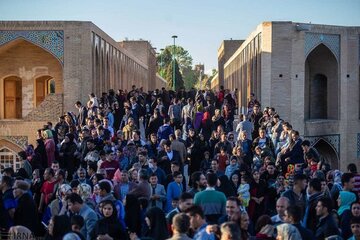 ازدواج، سقط جنین و ناباروری سه چالش مهم در بوم جمعیتی اصفهان است