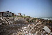همنشینی زباله و ساحل در محمودآباد