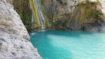 آبشار فیروزه‌ای «گرگان» نیکشهر جذاب و گردشگر پسند