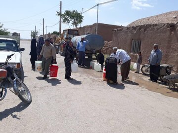 هدررفت و مشکلات آب روستای زمان آباد