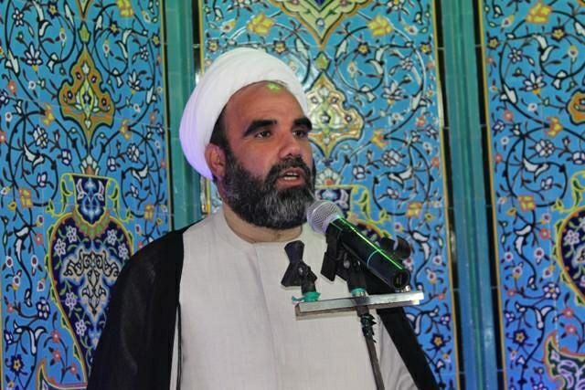 امام جمعه کنگاور: به دشمن اعتماد نکنیم امام جمعه کنگاور: به دشمن اعتماد نکنیم