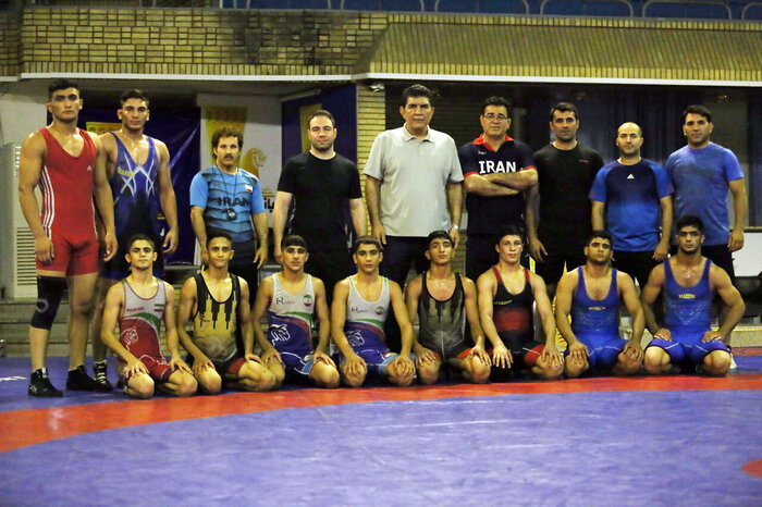 Lutte gréco-romaine: les juniors iraniens champions d'Asie