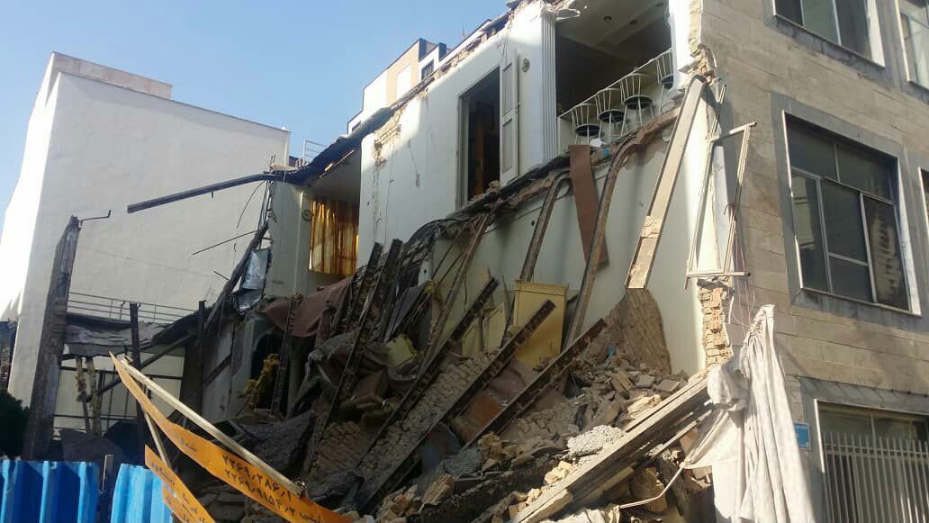 آوار ساختمان مسکونی در تهران ۴ مصدوم داشت