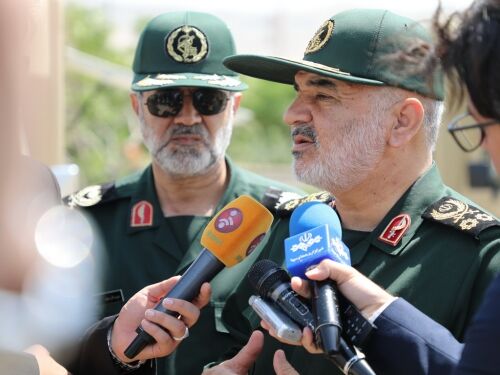 سرلشکر سلامی:دشمنان در حال درک و تجربه قدرت واقعی ما هستند سرلشکر سلامی:دشمنان در حال درک و تجربه قدرت واقعی ما هستند