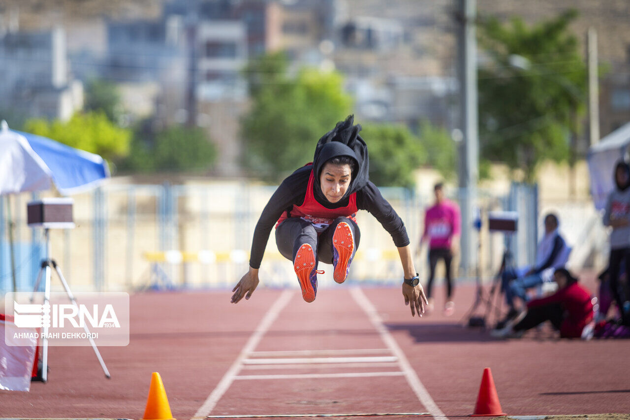 Atletas iraníes consiguen 5 medallas en las competiciones de Kazajstán