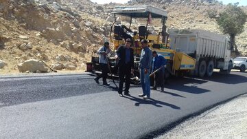 آسفالت معابر ۱۶۷ روستای آذربایجان‌غربی در حال اجراست