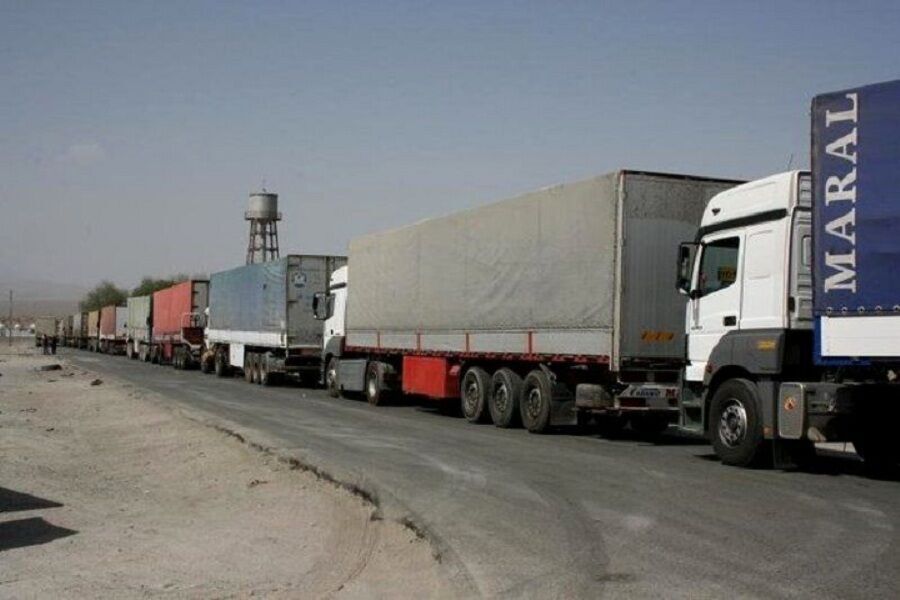 Goods transported via west Iran border point exceed $ 1b 