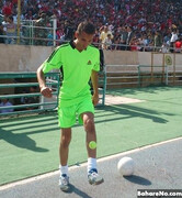 ‌ورزشکار مرودشتی پنج کیلومتر با توپ فوتبال روپایی زد