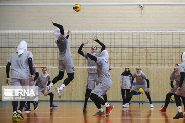 Iran's women volleyball team practicing